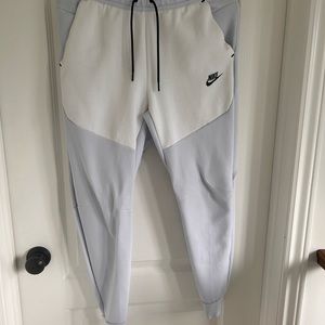 Nike Tech Fleece pants. Men’s small
